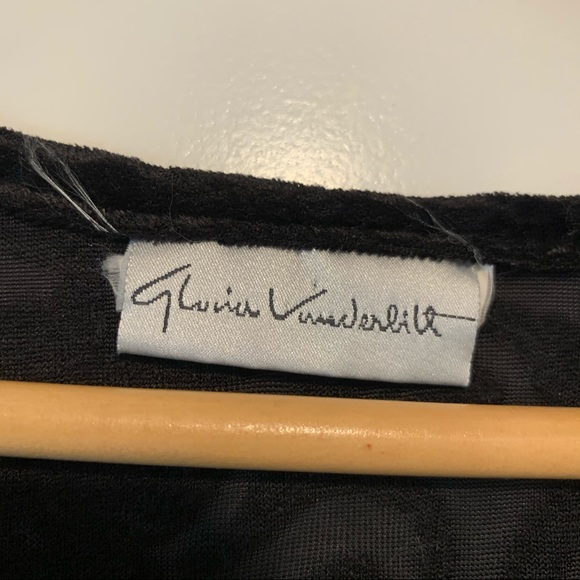 Gloria Vanderbilt | Vintage Velvet Tee Shirt - Picture 3 of 11